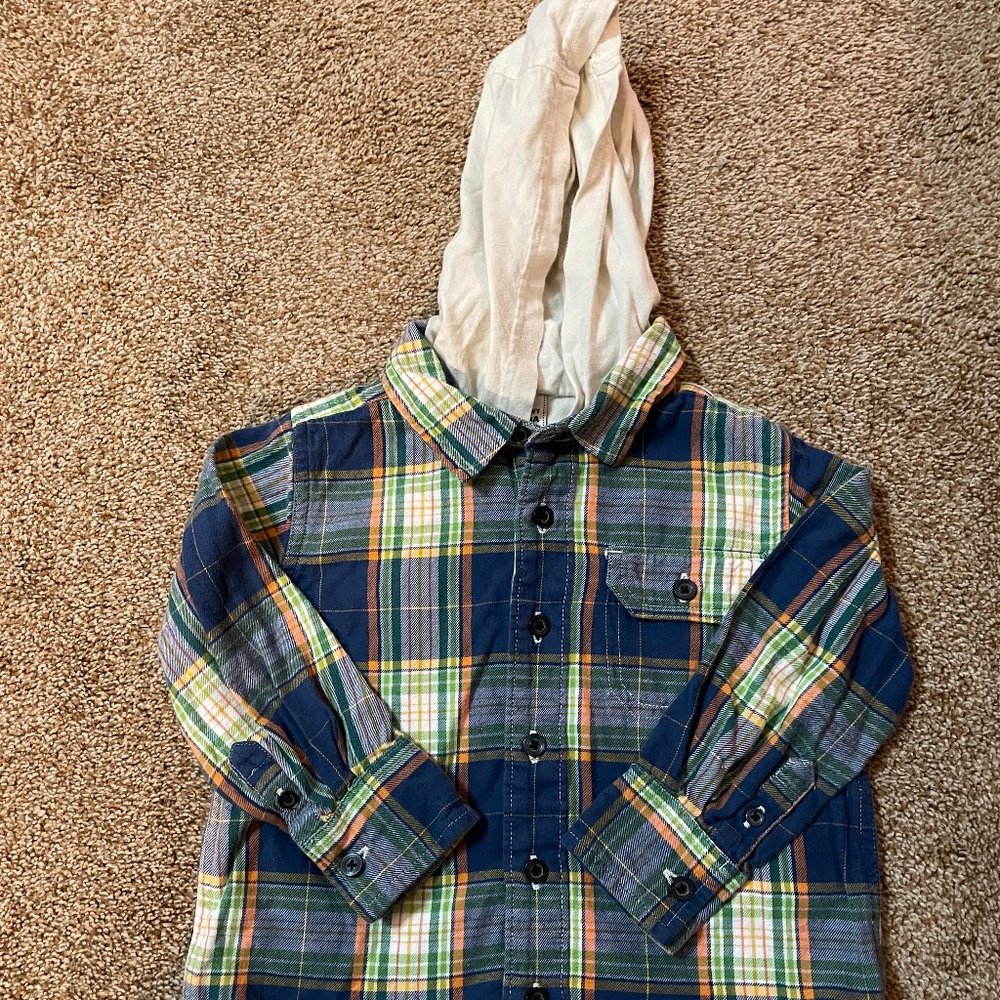 Old Navy long sleeve button down hooded plaid shirt 3T